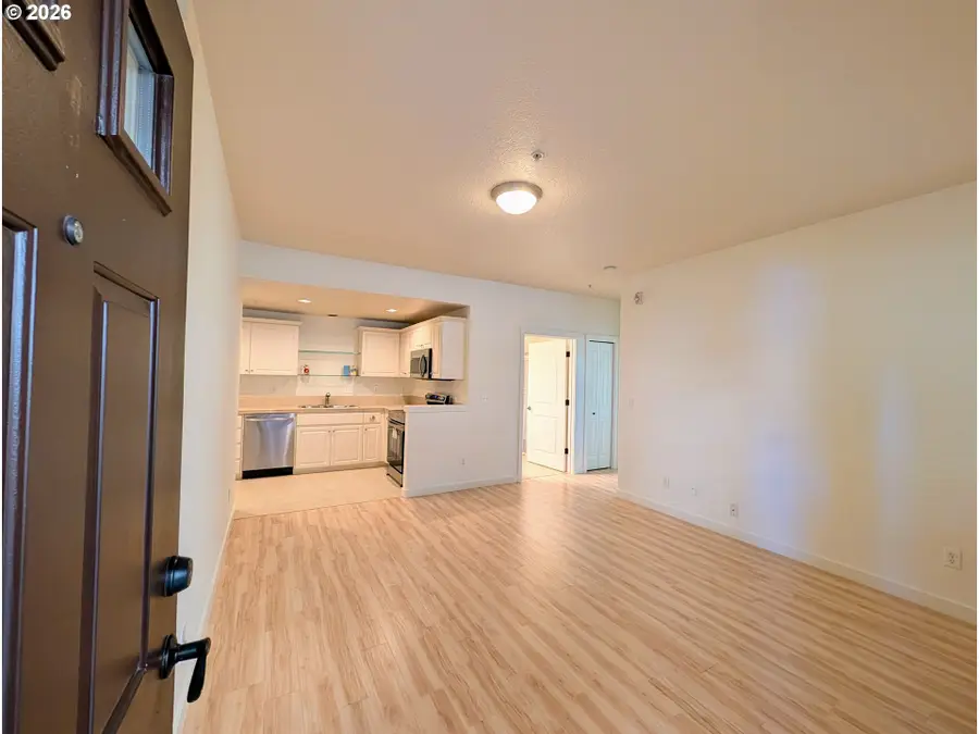 8906 NE Brentford Way, Hillsboro, OR 97006 - #3
