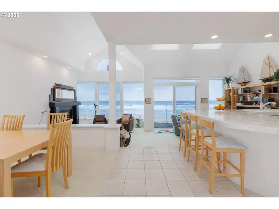 5754 SW Cupola Dr, South Beach, OR 97366 - #3