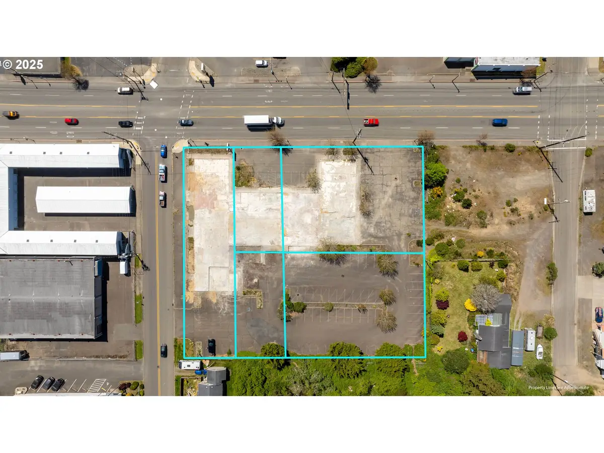 1088 Newmark Ave, Coos Bay, OR 97420 - #1