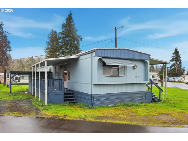 1557 N Pacific Hwy, CottageGrove, OR 97424