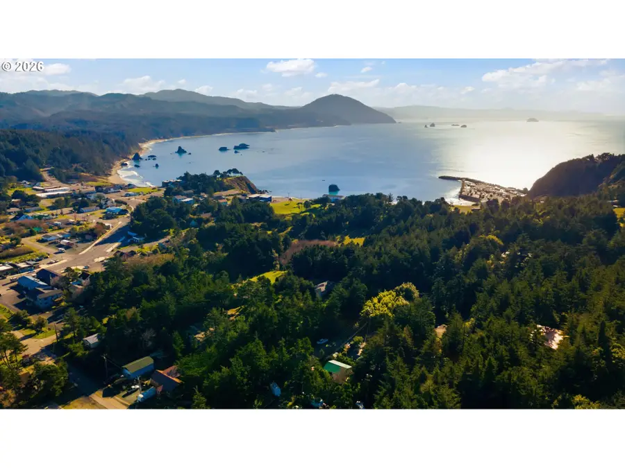 805 Coast Guard Hill Rd, Port Orford, OR 97465 - #2