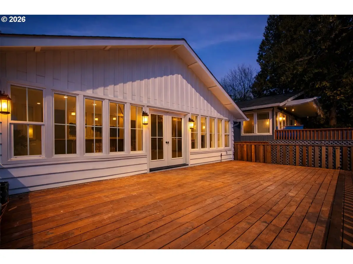 1006 Cowlitz Way, Kelso, WA 98626 - #1