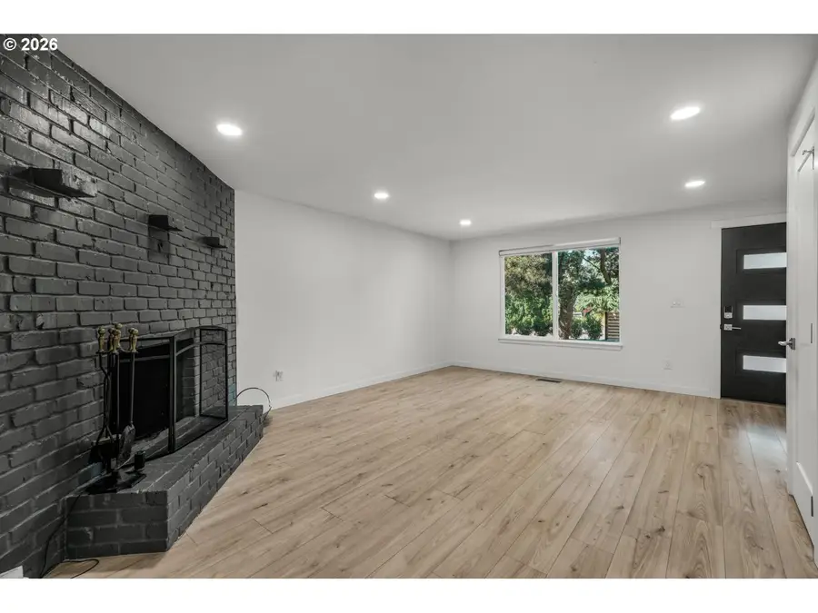 10220 SE Mount Scott Blvd, Portland, OR 97266 - #3
