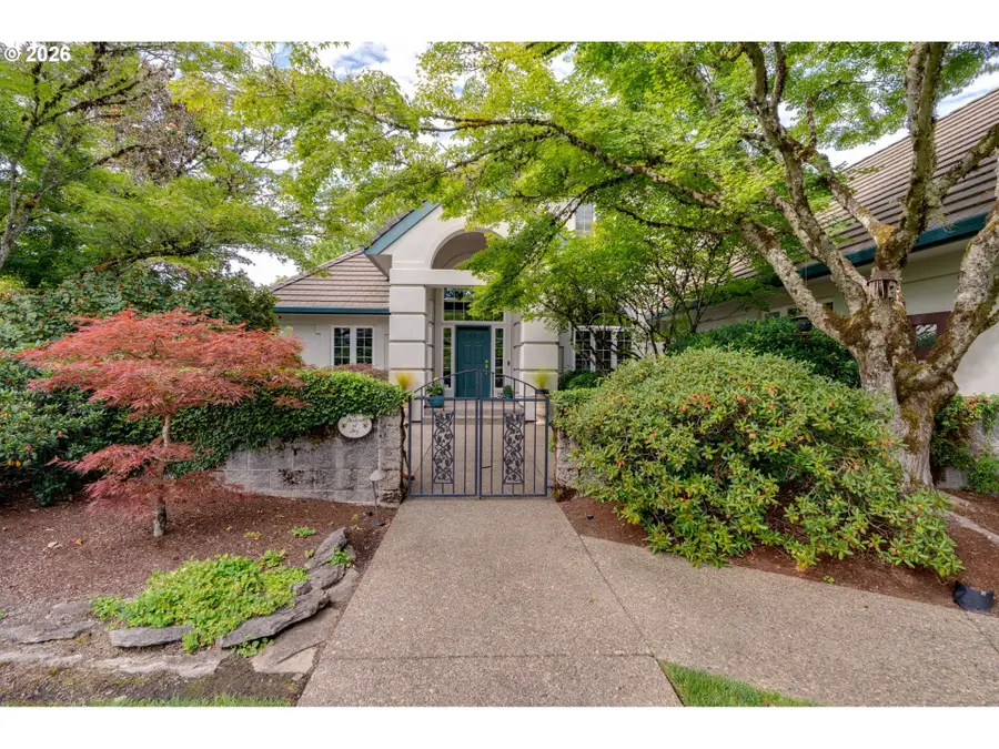 1081 NW Baker Crest Ct, McMinnville, OR 97128 - #2
