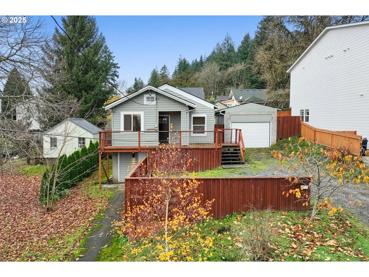 1241 NW Couch St, Camas, WA 98607 - Image #1