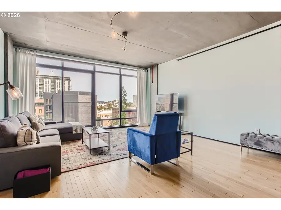 1410 NW Kearney St #625, Portland, OR 97209 - #3