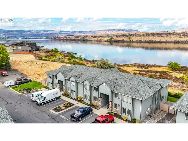 240 Lone Pine Ln #7, TheDalles, OR 97058