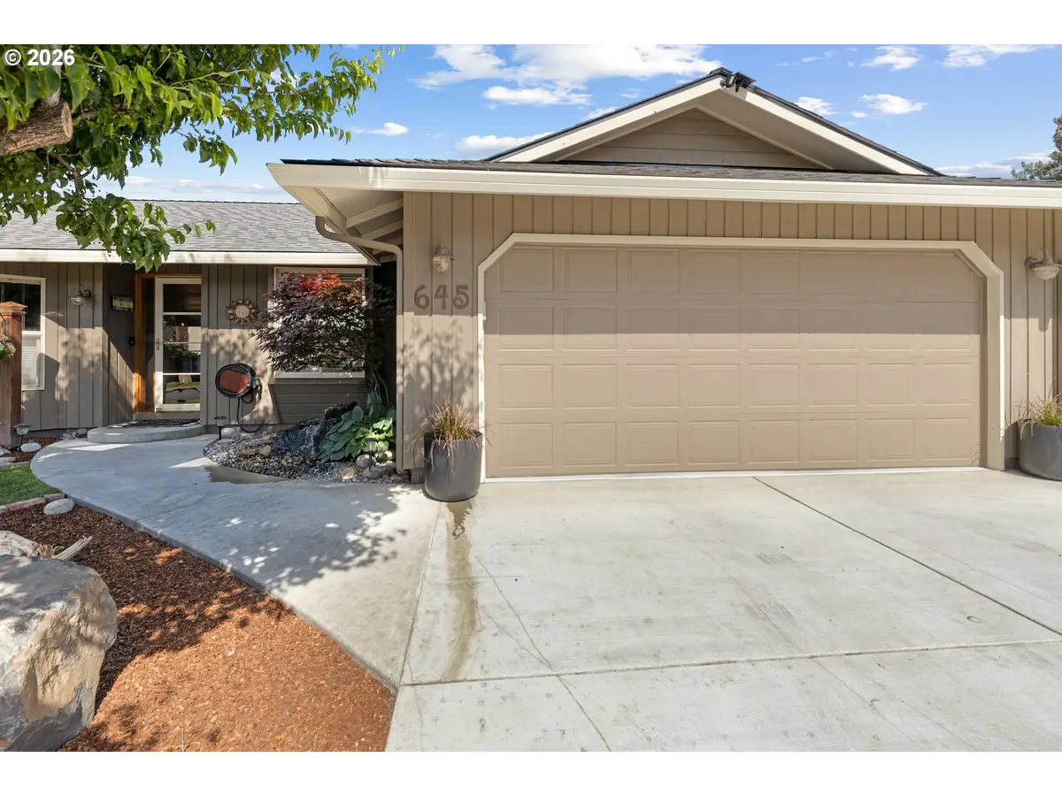 645 SE Pine Ct, Hermiston, OR 97838 - #1