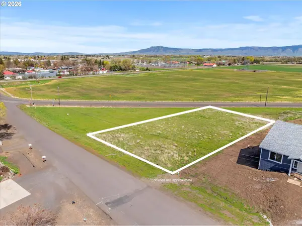 309 S 20th St, LaGrande, OR 97850