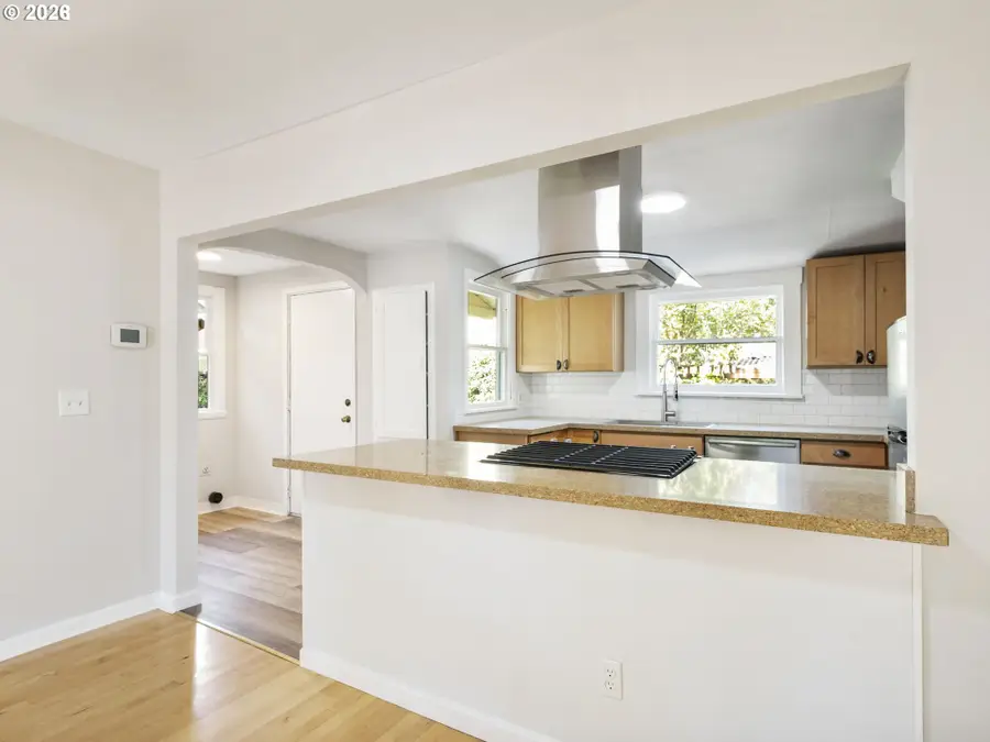 3917 SE Tibbetts St, Portland, OR 97202 - Image #3