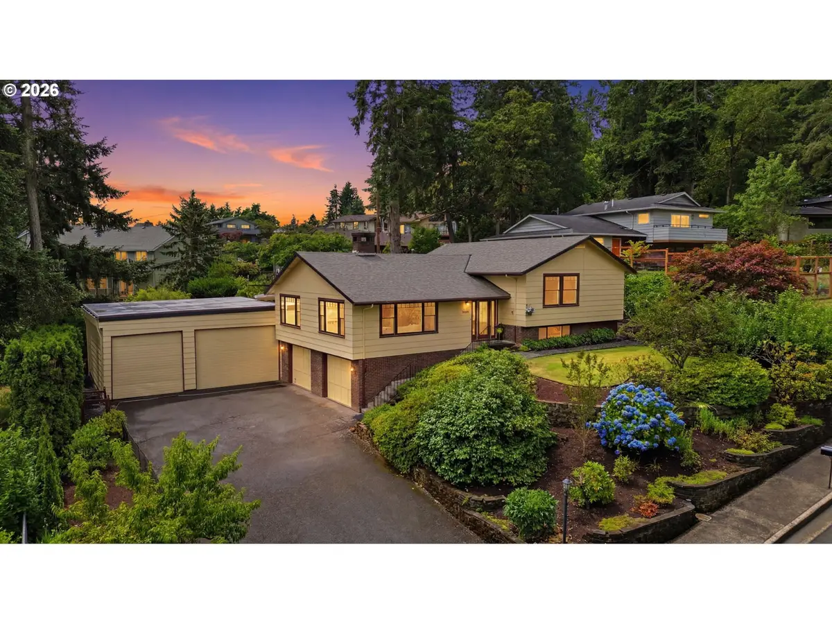 2030 W 29th Ave, Eugene, OR 97405 - #1