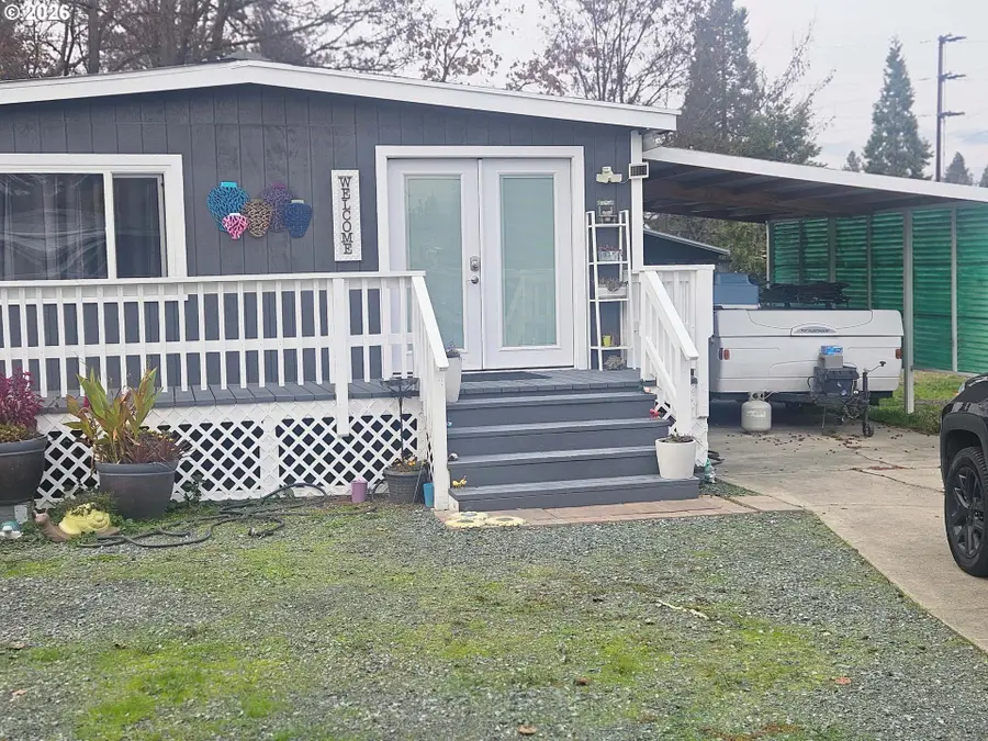 122 Parkdale Cir, Grants Pass, OR 97527 - #2