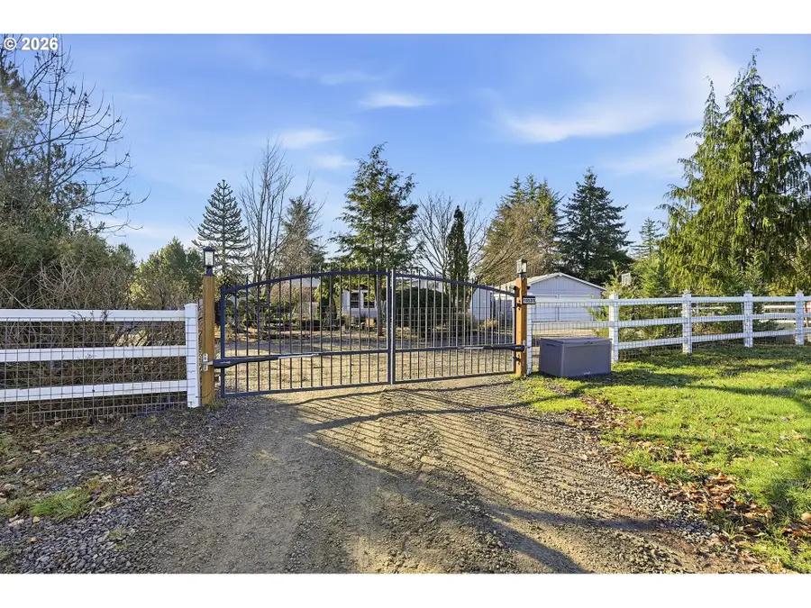 18530 S Fischers Mill Rd, Redland, OR 97045 - Image #2