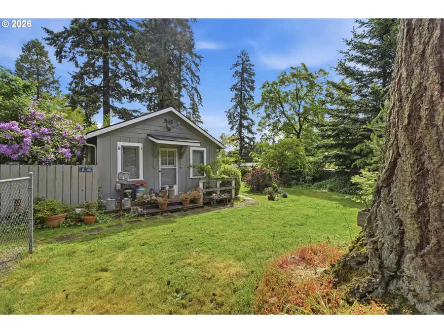 16286 Waluga Dr, Lake Oswego, OR 97035 - #2