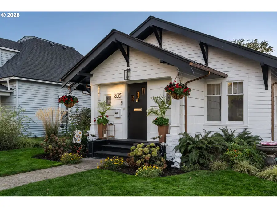 835 Maple St, Junction City, OR 97448 - #3