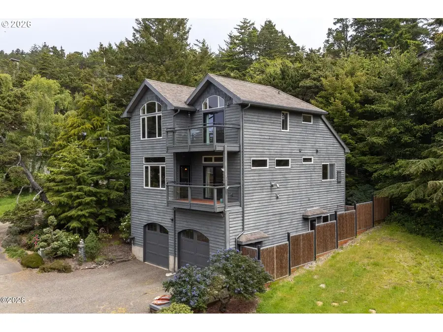 5015 Grand Ave, Oceanside, OR 97134 - #2