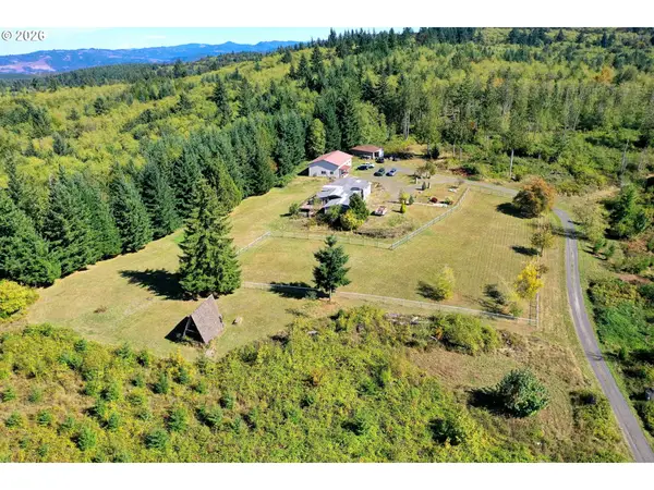 31675 Heikkila Dr, Rainier, OR 97048