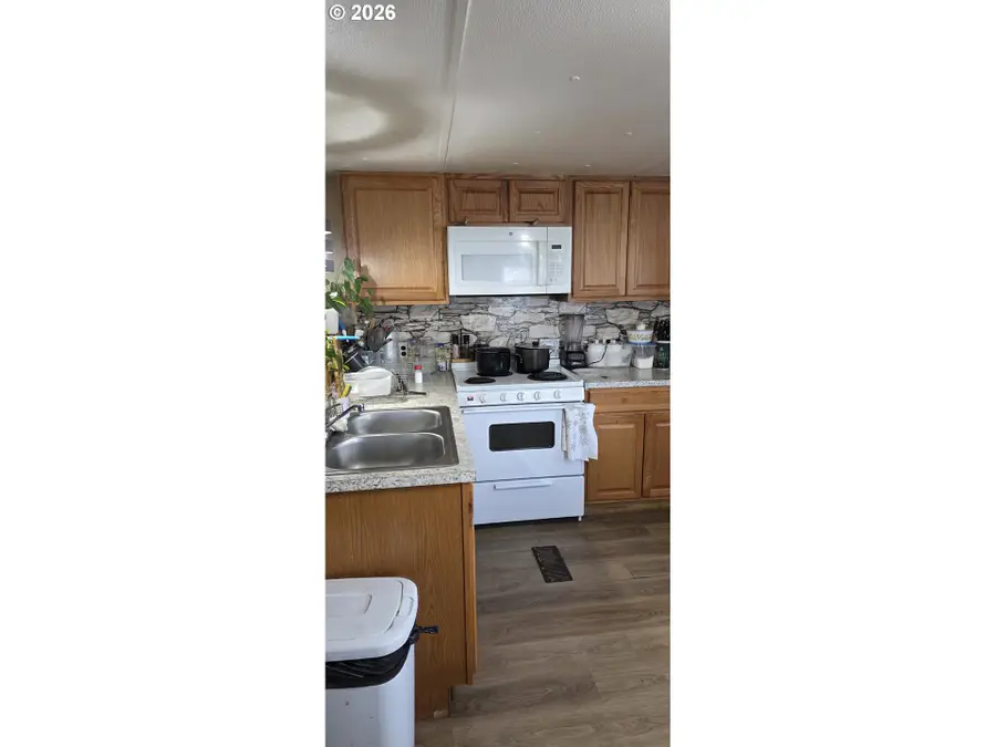 5335 Main #154, Springfield, OR 97478 - #3