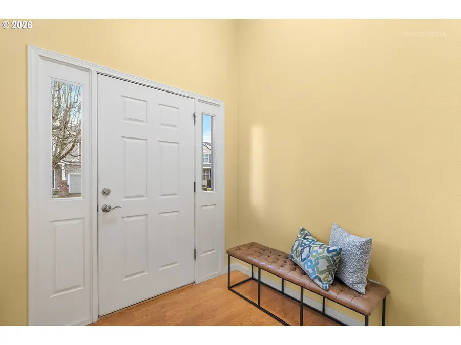 807 NW Brookhill St, Hillsboro, OR 97124 - #3