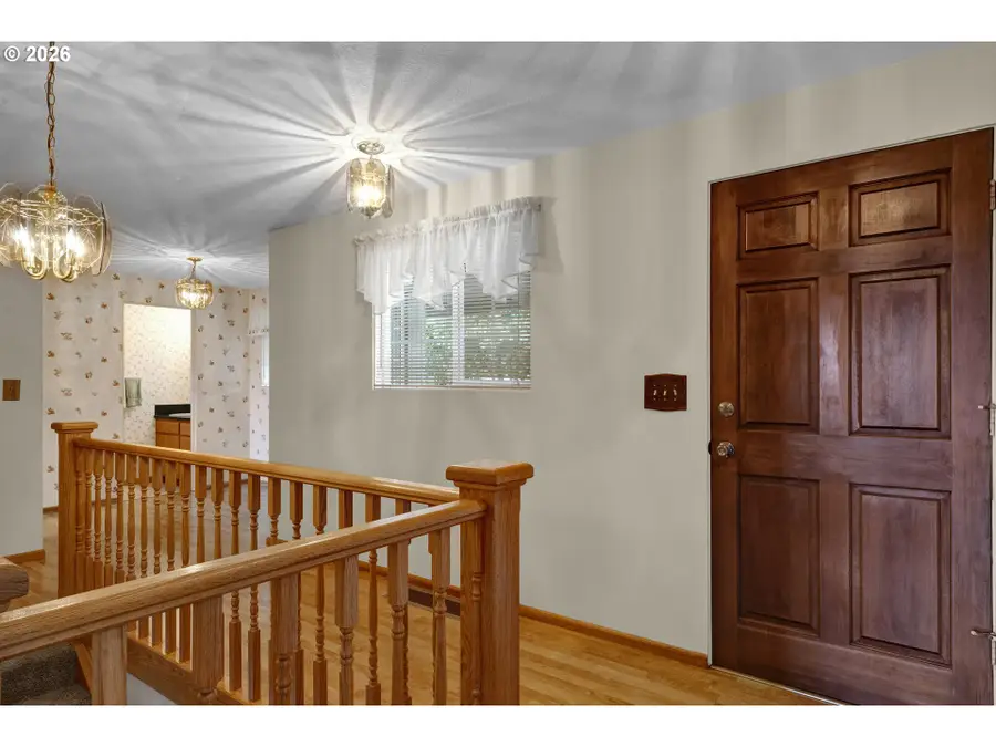 2225 W 28th Ave, Eugene, OR 97405 - #3