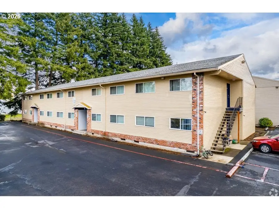 19511 NE Halsey St, Portland, OR 97230 - #3