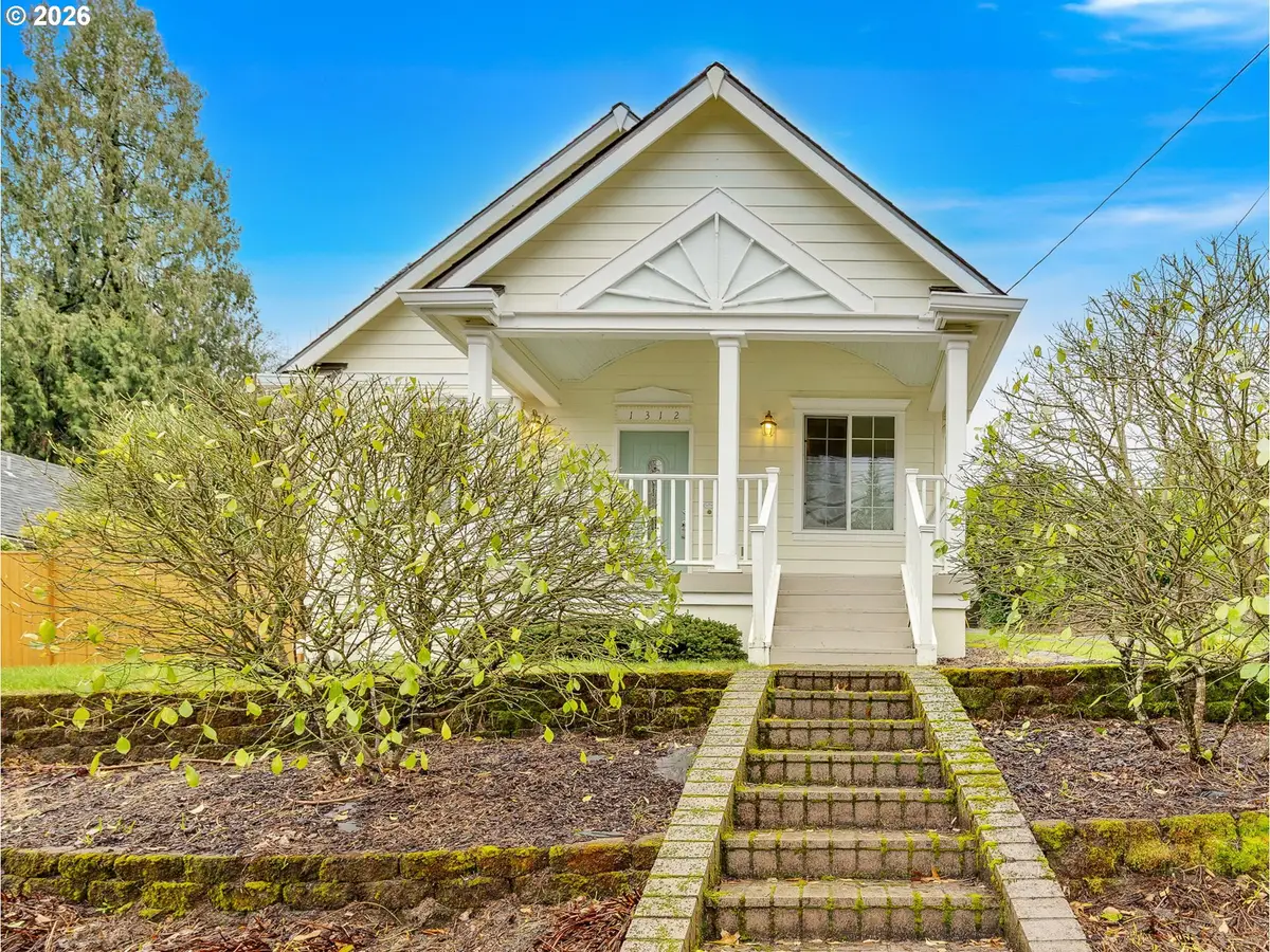 1312 Jackson St, Oregon City, OR 97045 - Image #1