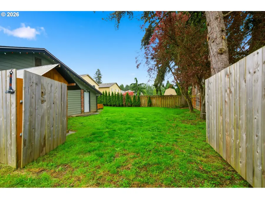 2418 NW 4th Ave, Battle Ground, WA 98604 - #2