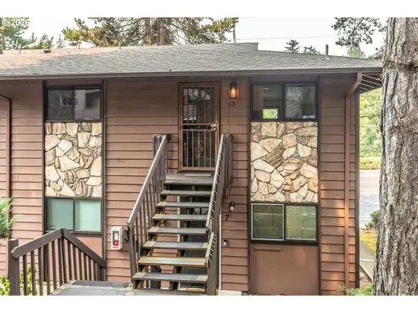 5005 SW Mitchell St #13, Portland, OR 97221