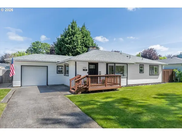 2702 Lilac St, Longview, WA 98632