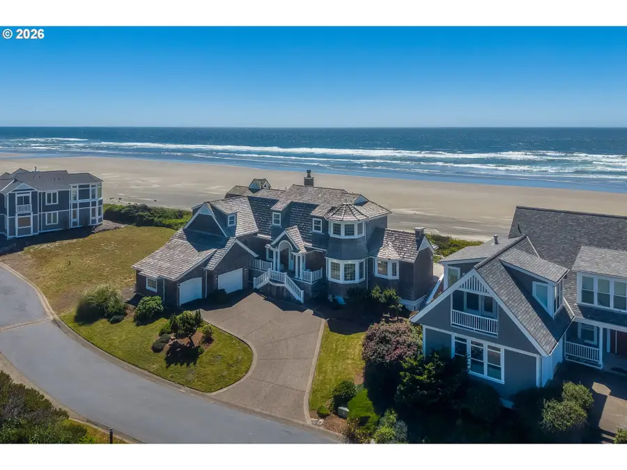 6430 SW Arbor Dr, South Beach, OR 97366 - #2