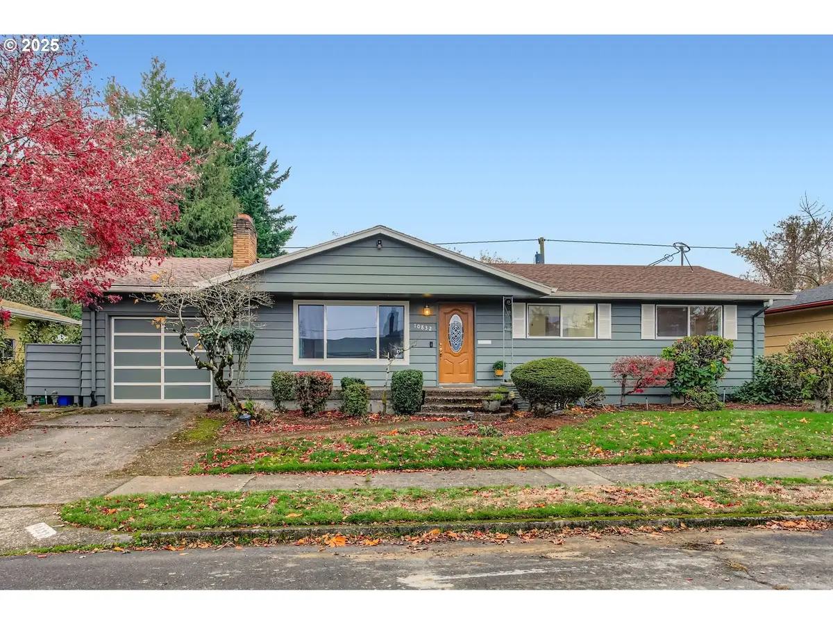 10832 SE Stephens St, Portland, OR 97216 - Image #1