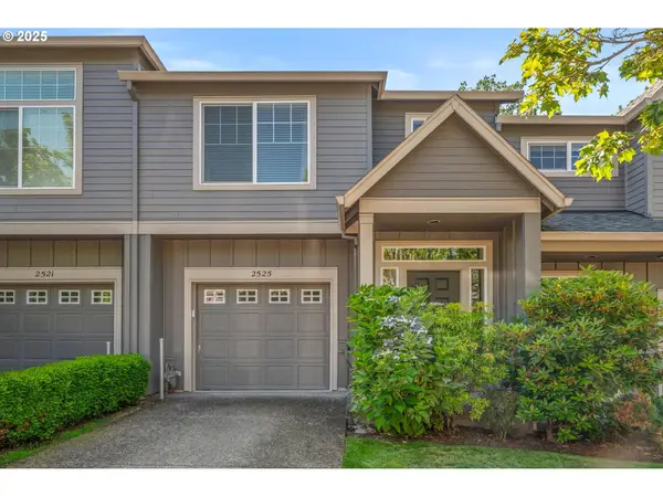 2525 NW Rogue Valley Ter, Beaverton, OR 97006