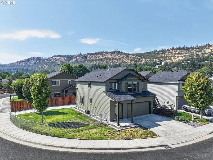 952 Heritage Loop, The Dalles, OR 97058 - #2