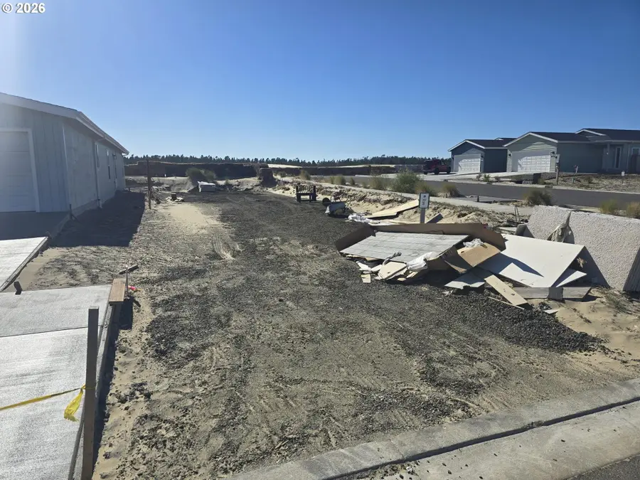 Maple St #Lot 36, Florence, OR 97439 - #2