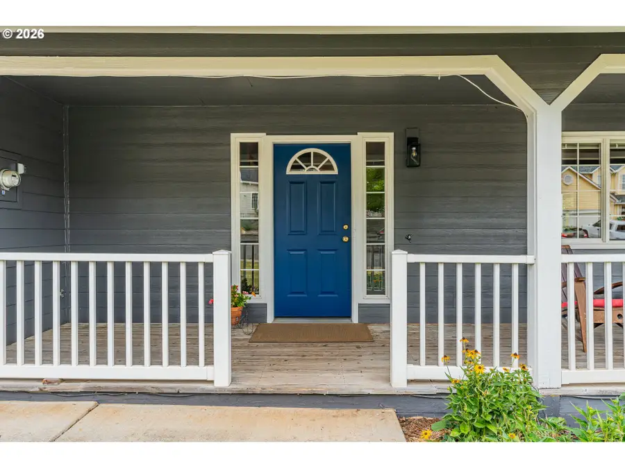 125 SW Spruce St, Dundee, OR 97115 - #2