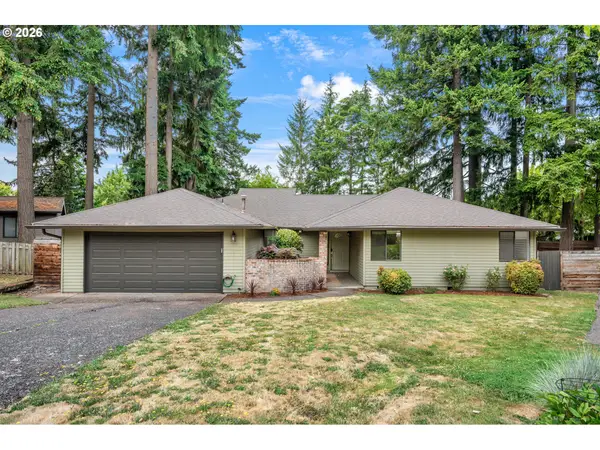 10075 SW Flicka Pl, Beaverton, OR 97008