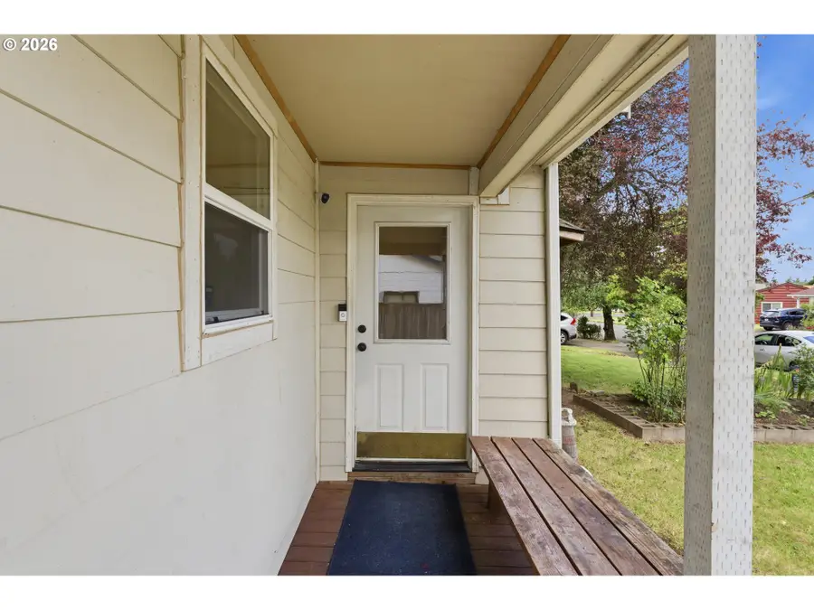 6334 NE Hassalo St Ne, Portland, OR 97213 - #2