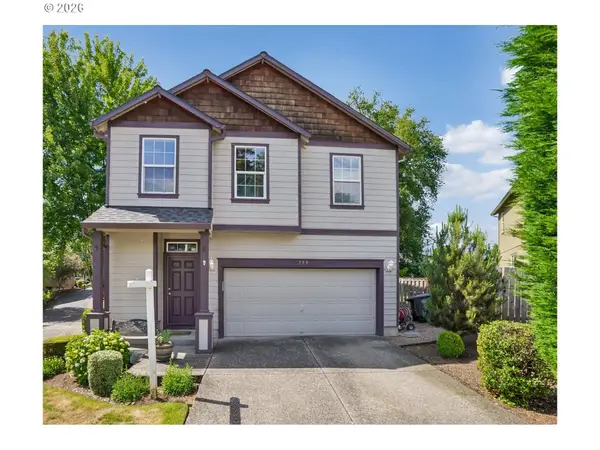 759 SE Camellia Ct, Hillsboro, OR 97123