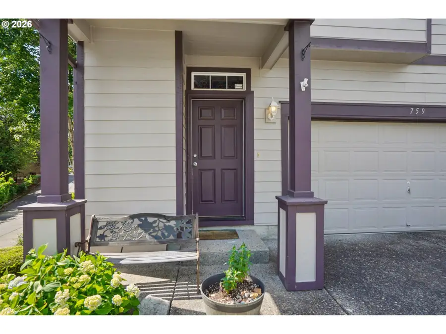 759 SE Camellia Ct, Hillsboro, OR 97123 - #2