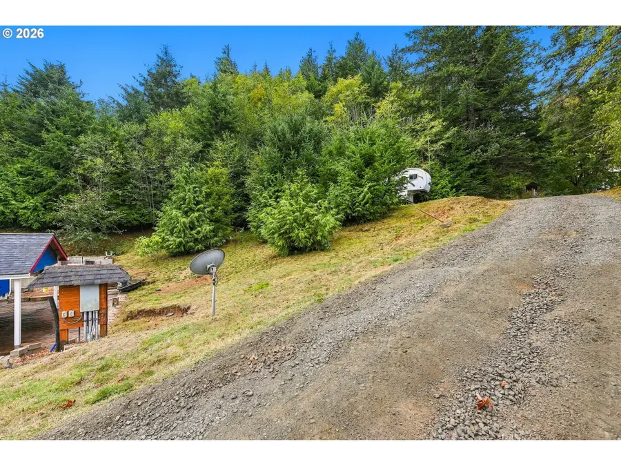 700 Kings Ave, Lakeside, OR 97449 - #3