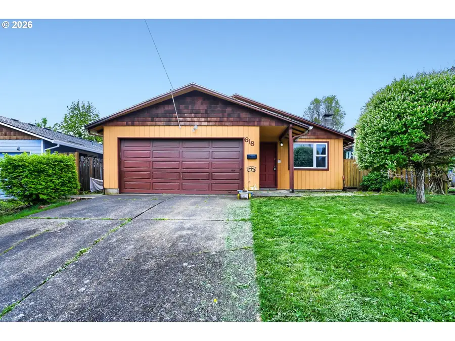 618 Division St, Oregon City, OR 97045 - #2