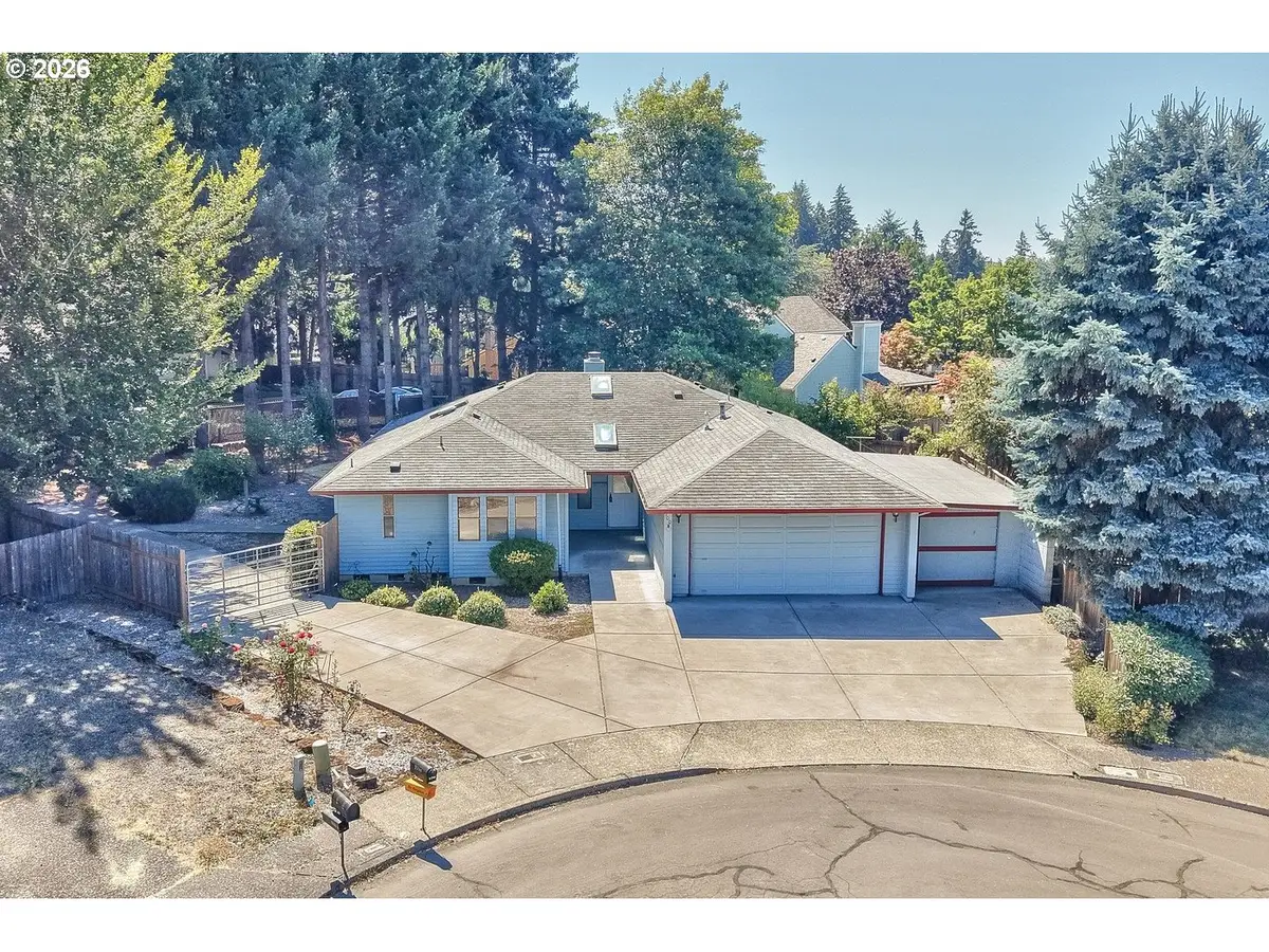 7700 SW Tournament Ct, Wilsonville, OR 97070 - #1