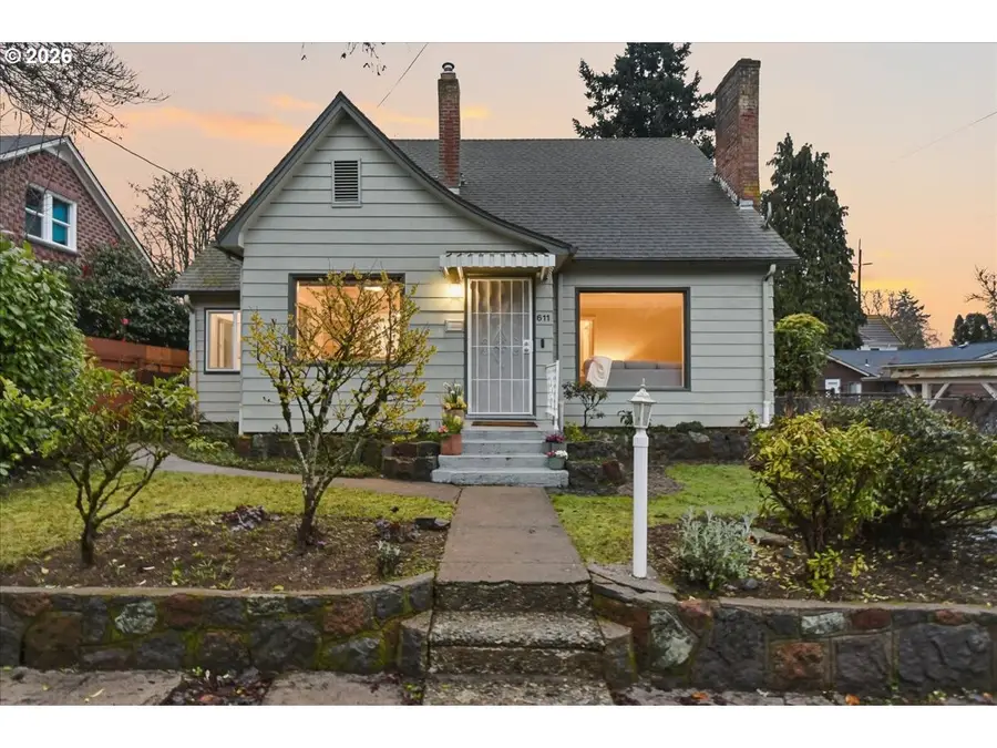 611 E 29th St, Vancouver, WA 98663 - #3