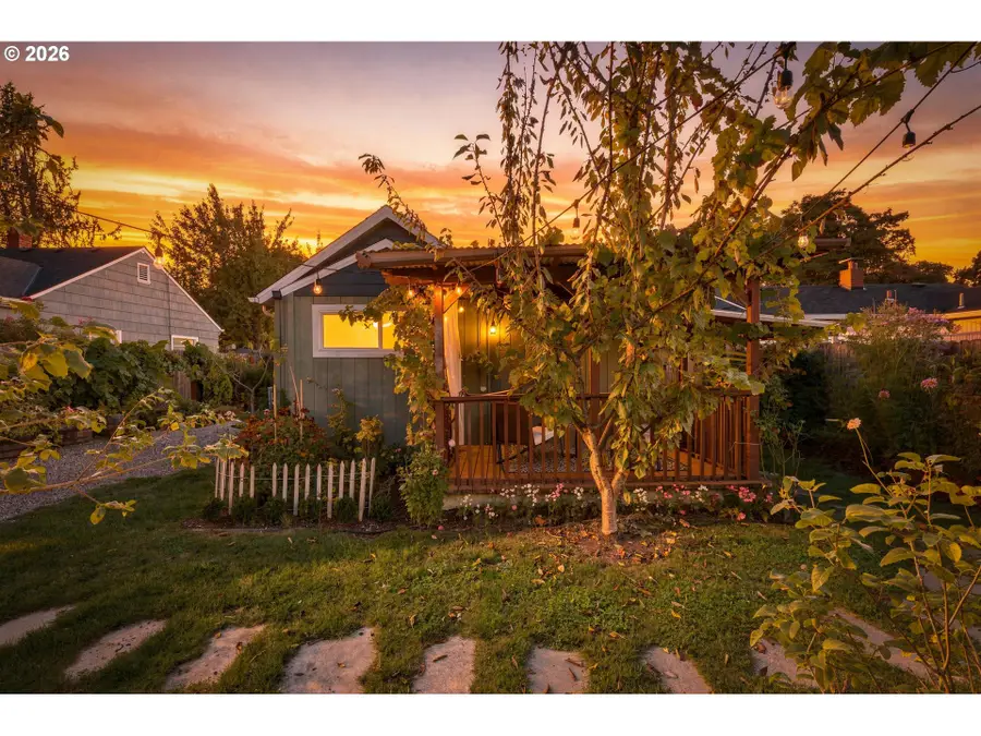 5304 SE Rural St, Portland, OR 97206 - #3
