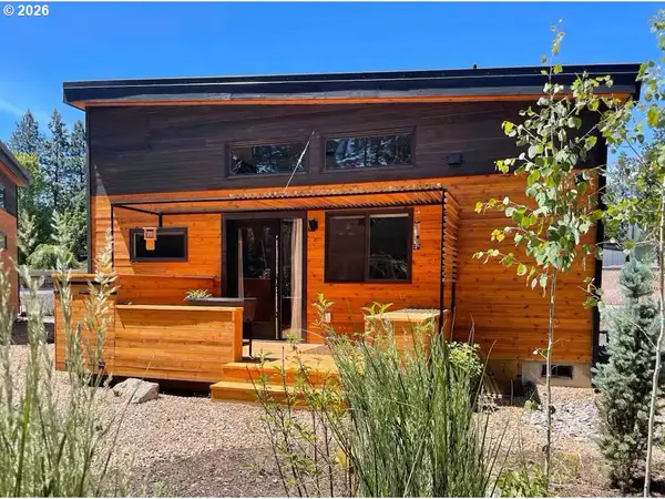 61304 SE Wizard Ln, Bend, OR 97702