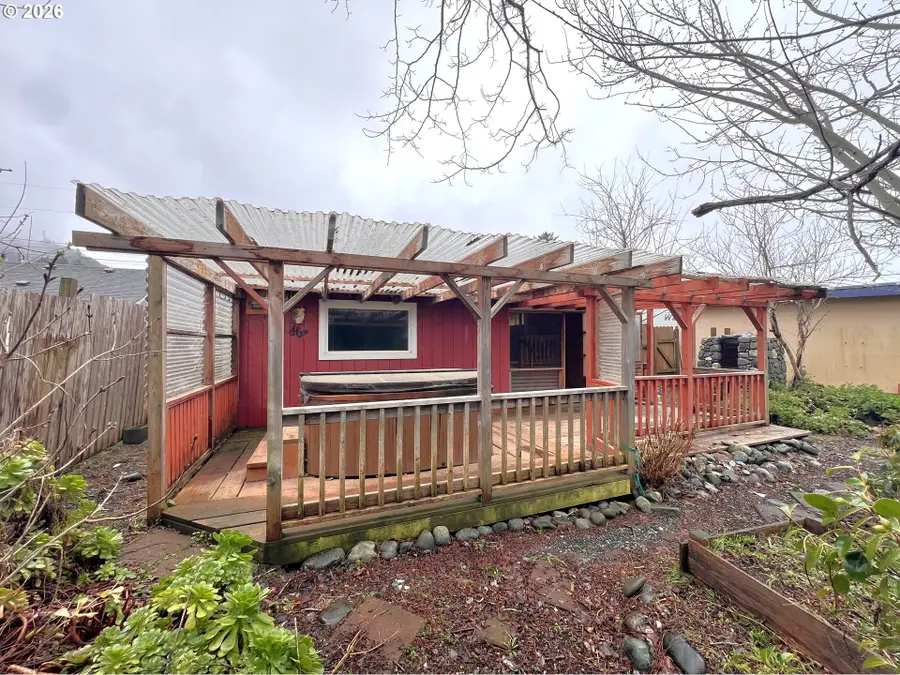 94191 Tenth St, Gold Beach, OR 97444 - #3