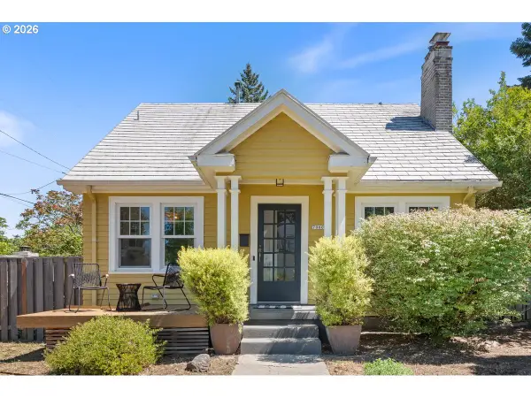7060 N Kerby Ave, Portland, OR 97217