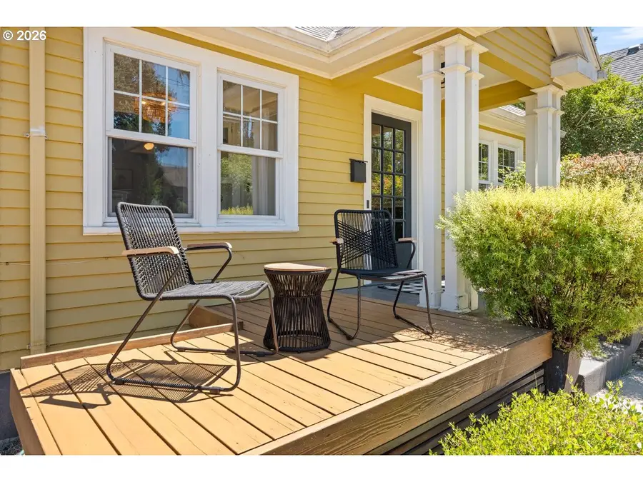 7060 N Kerby Ave, Portland, OR 97217 - #2