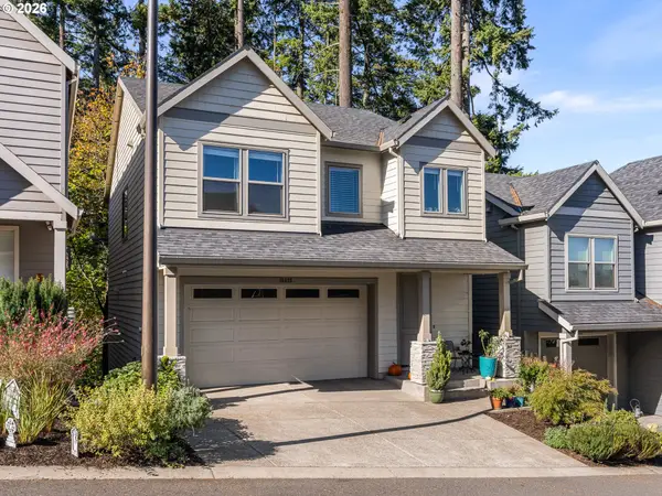 10933 SW Annand Hill Ct, Portland, OR 97224