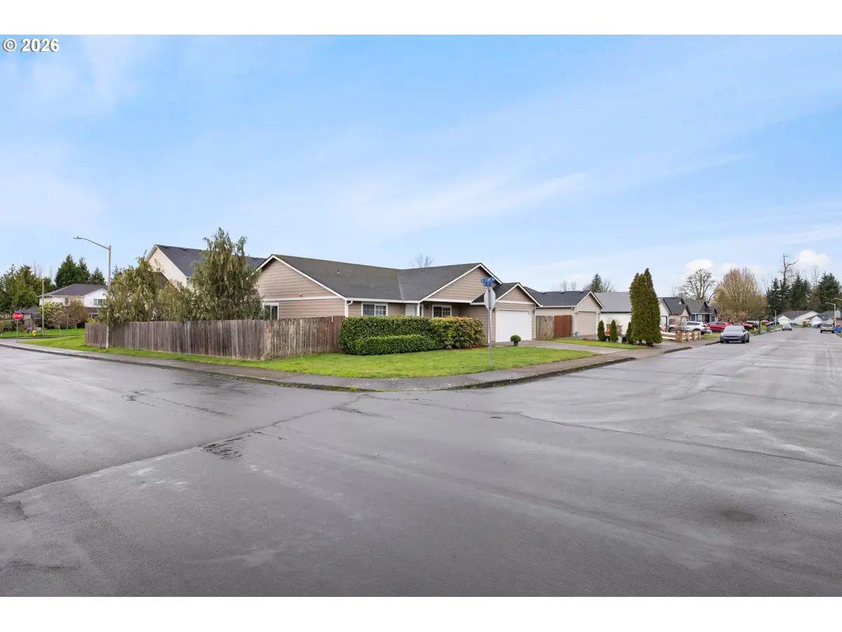 607 SE 5th St, Battle Ground, WA 98604 - #1